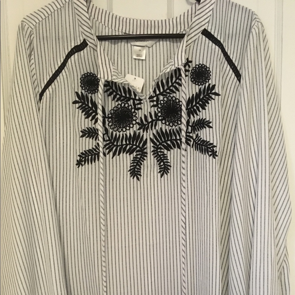 C J Banks Peasant shirt 2x or 20/22 New